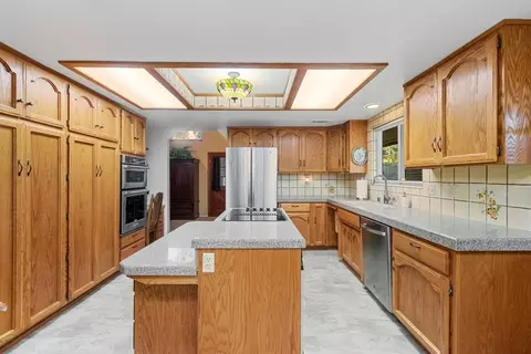 Kitchen - 1662 Stonecrest Rd, Placerville, CA 95667 photo 3 of 11