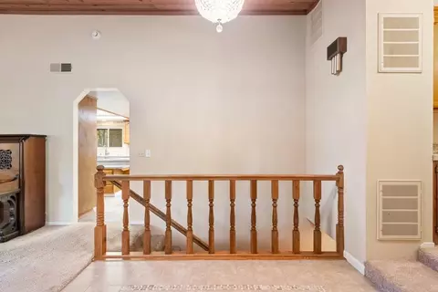 Entry Way - 1662 Stonecrest Rd, Placerville, CA 95667 photo 6 of 8