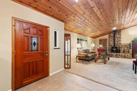 Entry Way - 1662 Stonecrest Rd, Placerville, CA 95667 photo 3 of 8