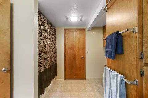 Bath - 1662 Stonecrest Rd, Placerville, CA 95667 photo 8 of 8
