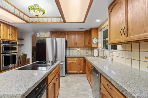 Kitchen - 1662 Stonecrest Rd, Placerville, CA 95667 photo 2 of 11