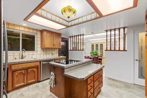 Kitchen - 1662 Stonecrest Rd, Placerville, CA 95667 photo 7 of 11