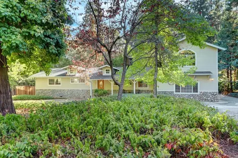 12942 Butterfly Dr, Nevada City, CA 95959