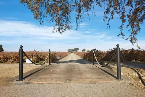 Exterior - 3575 W Turner Rd, Lodi, CA 95242 photo 11 of 11