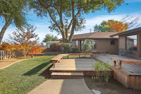 Exterior - 3575 W Turner Rd, Lodi, CA 95242 photo 8 of 11