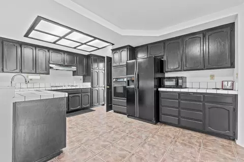 Kitchen - 3333 Salt River Ct, Antelope, CA 95843 photo 1 of 2