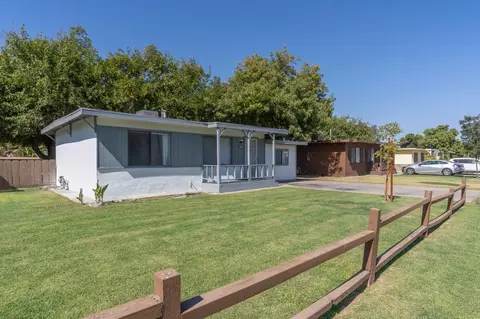 2207 Meadowbrook Ave, Merced, CA 95348 photo 1