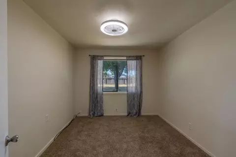 2207 Meadowbrook Ave, Merced, CA 95348 photo 11