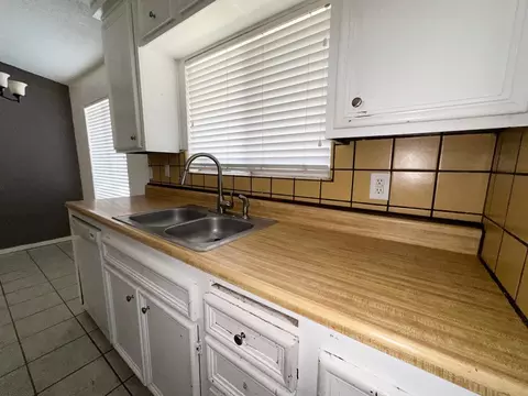 1524 Brixton Ln, Modesto, CA 95356 photo 11