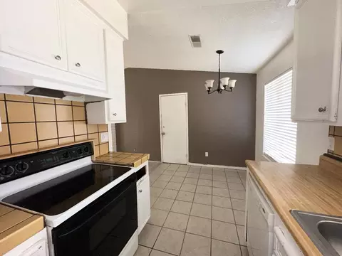1524 Brixton Ln, Modesto, CA 95356 photo 12