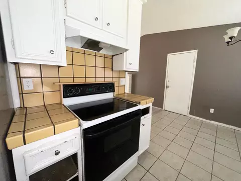 1524 Brixton Ln, Modesto, CA 95356 photo 9