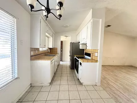 1524 Brixton Ln, Modesto, CA 95356 photo 6