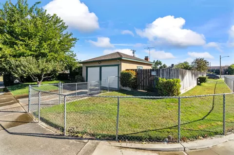202 Charles Ave, Manteca, CA 95336 photo 4