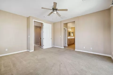 Bedroom - 20865 Grapevine Dr, Patterson, CA 95363 photo 4 of 11