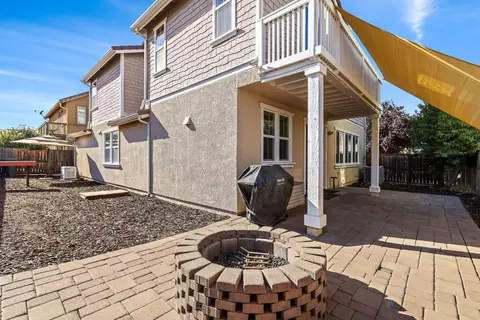 Exterior - 20865 Grapevine Dr, Patterson, CA 95363 photo 8 of 11