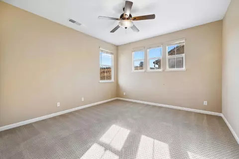 Bedroom - 20865 Grapevine Dr, Patterson, CA 95363 photo 8 of 11