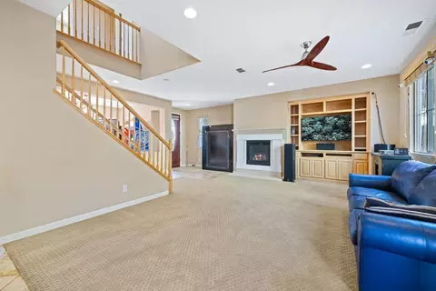 Living - 20865 Grapevine Dr, Patterson, CA 95363 photo 3 of 3