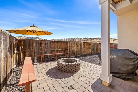 Exterior - 20865 Grapevine Dr, Patterson, CA 95363 photo 6 of 11