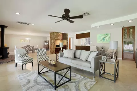 Living - 1387 Crom St, Manteca, CA 95337 photo 2 of 2