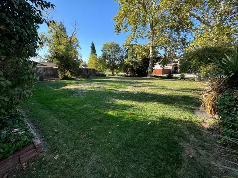 3241 Cabriolet Ct, Carmichael, CA 95608 photo 9
