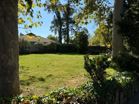 3241 Cabriolet Ct, Carmichael, CA 95608 photo 11