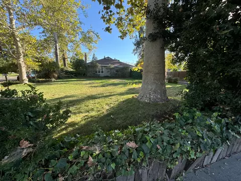 3241 Cabriolet Ct, Carmichael, CA 95608 photo 4