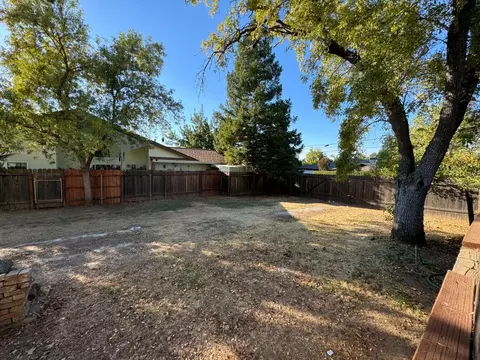 3241 Cabriolet Ct, Carmichael, CA 95608 photo 17