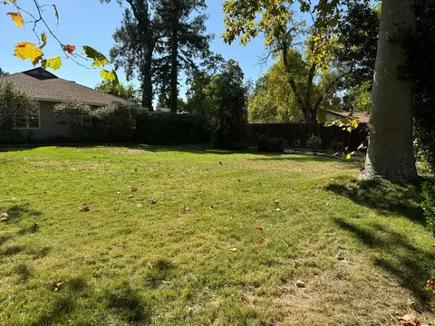 3241 Cabriolet Ct, Carmichael, CA 95608 photo 10