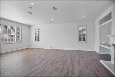 Living - 1304 Blakely Ln, Modesto, CA 95356 photo 6 of 6