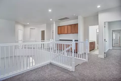 Entry Way - 1304 Blakely Ln, Modesto, CA 95356 photo 3 of 3