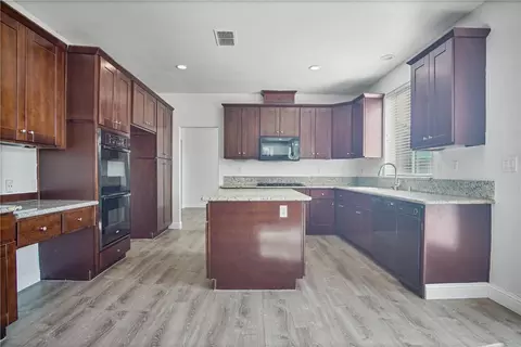 Kitchen - 1304 Blakely Ln, Modesto, CA 95356 photo 2 of 3