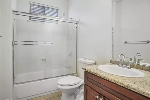 Bath - 1304 Blakely Ln, Modesto, CA 95356 photo 1 of 3