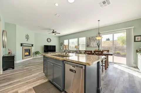 607 Lefevre Dr, Folsom, CA 95630 photo 21