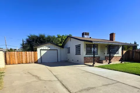 1970 Acacia Dr, Merced, CA 95341 photo 2