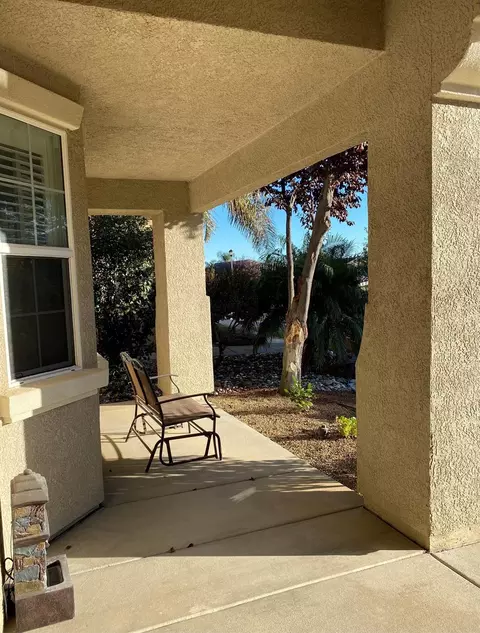 1298 Amaranth St, Plumas Lake, CA 95961 photo 2