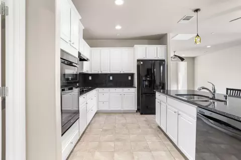2665 Cherry Grove Ave, Manteca, CA 95336 photo 12