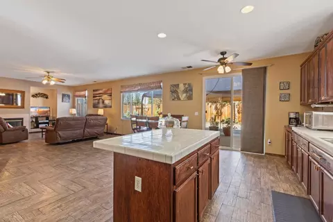 911 Boulder Ave, Lathrop, CA 95330 photo 1