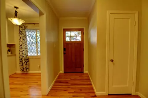 Entry Way - 2655 6th Ave, Merced, CA 95340 photo 2 of 6