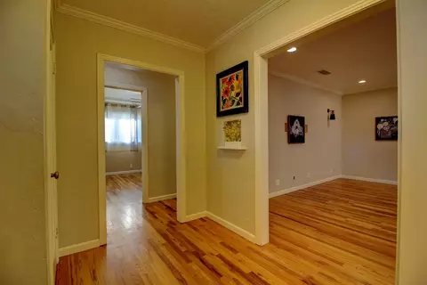 Entry Way - 2655 6th Ave, Merced, CA 95340 photo 4 of 6