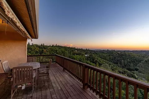 Exterior - 13594 W View Dr, Sutter Creek, CA 95685 photo 4 of 15
