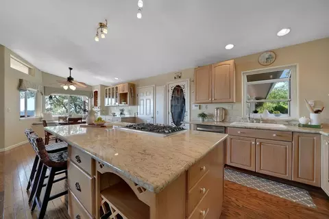 Kitchen - 13594 W View Dr, Sutter Creek, CA 95685 photo 1 of 4