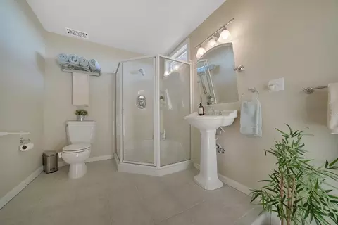 Bath - 13594 W View Dr, Sutter Creek, CA 95685 photo 7 of 7