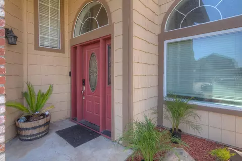 Entry Way - 3937 Diane Dr, Antelope, CA 95843 photo 1 of 3