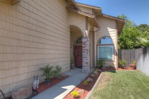 Exterior - 3937 Diane Dr, Antelope, CA 95843 photo 4 of 11