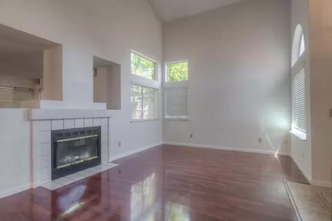 Living - 3937 Diane Dr, Antelope, CA 95843 photo 4 of 6