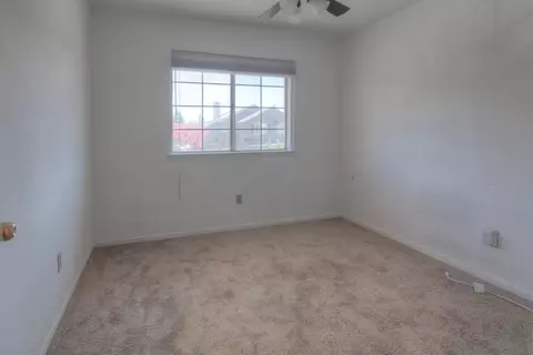 Bedroom - 3937 Diane Dr, Antelope, CA 95843 photo 2 of 4