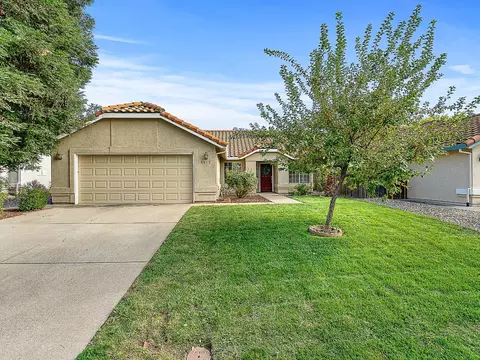 5017 Charter Rd, Rocklin, CA 95765