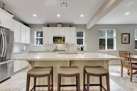 104 Berriman Loop, Grass Valley, CA 95949 photo 5