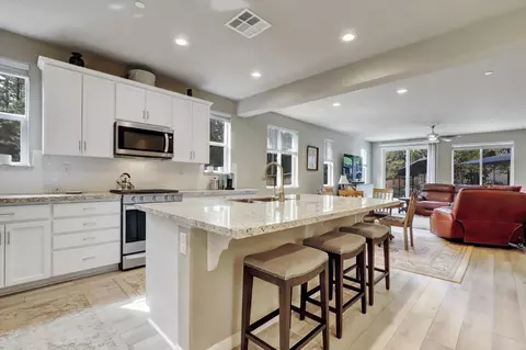 104 Berriman Loop, Grass Valley, CA 95949 photo 4