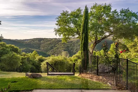 Exterior - 1815 Woodsman Ct, Placerville, CA 95667 photo 12 of 19